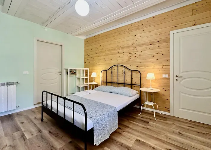 Where Ancient Charm Meets Poolside Bliss Apartament *