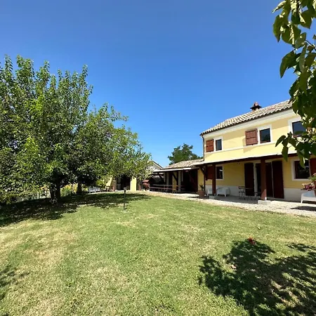 Historic House With Pool And Ac In Holiday home
