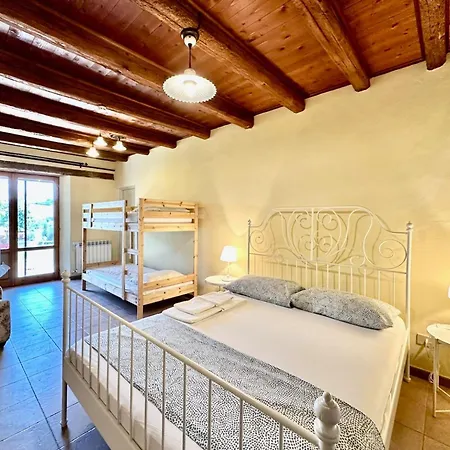 The Ginestra With Swimming Pool And Air Conditioning In Senigallia