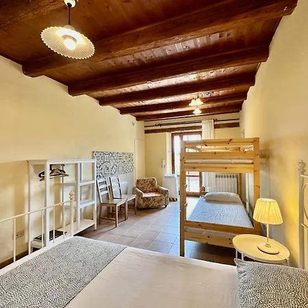 Apartmán Where Ancient Charm Meets Poolside Bliss
