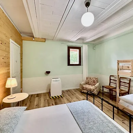 Apartmán Where Ancient Charm Meets Poolside Bliss *